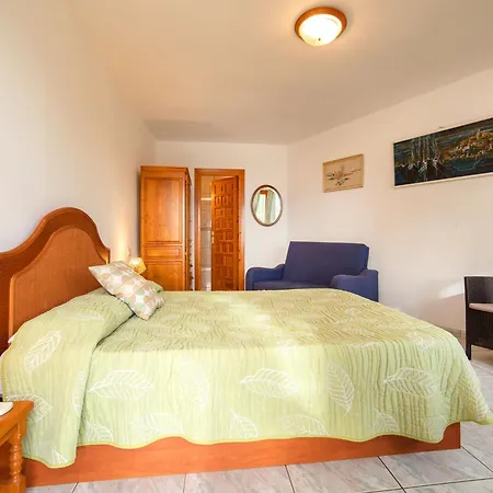 Сasa de vacaciones Lina By Interhome